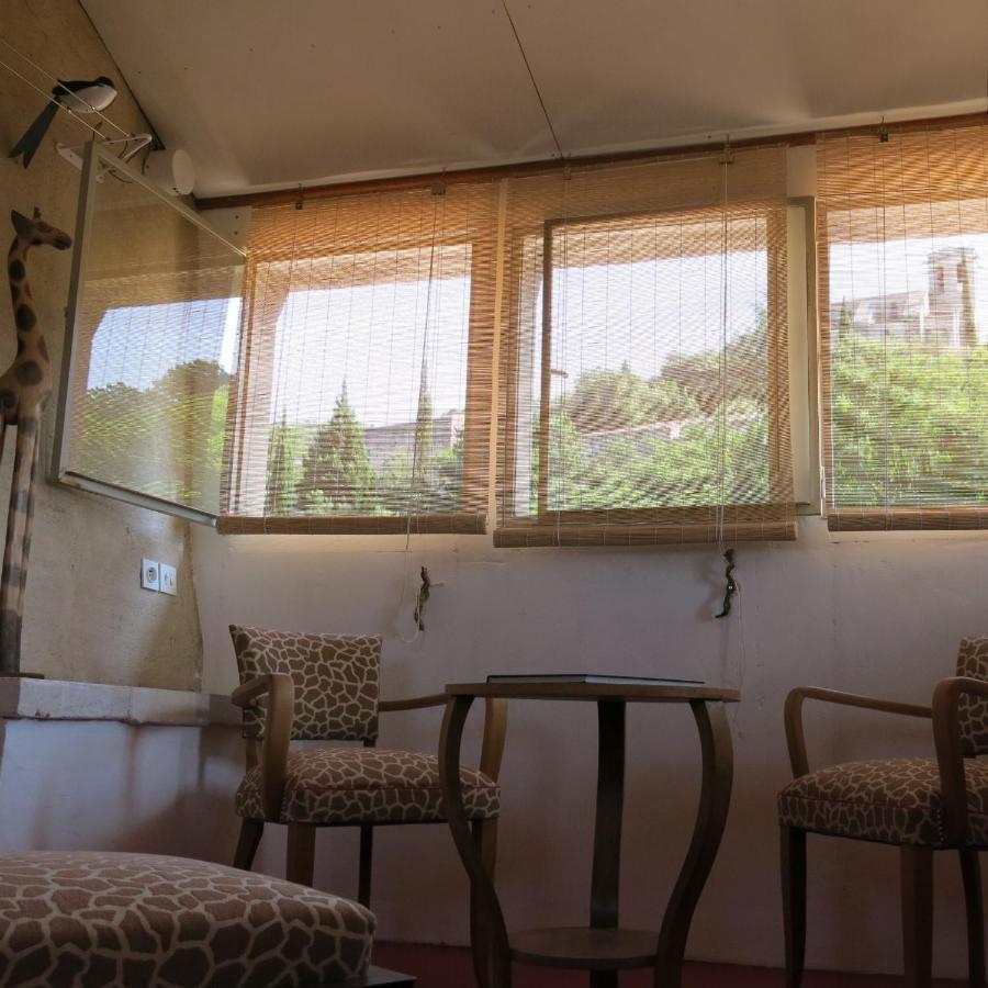 La Buissonniere Bed & Breakfast Oppede Bagian luar foto