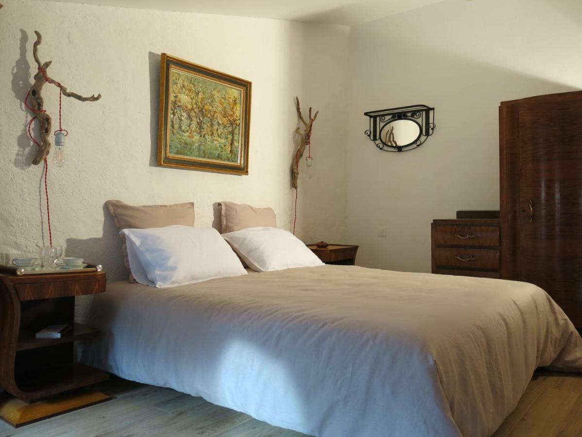 La Buissonniere Bed & Breakfast Oppede Bagian luar foto